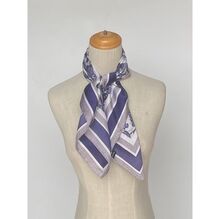 Foulard carré en polyester satiné à motif cachemire et bordure unie