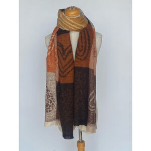 Écharpe imprimé color-block avec motifs cœurs en fils de lurex