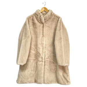 Manteau long en fausse fourrure doux au toucher avec coupe oversize