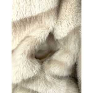 Veste en fausse fourrure au toucher très doux, imitée du vison