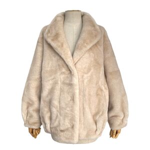 Veste en fausse fourrure effet vison  avec un toucher d'une grande douceur