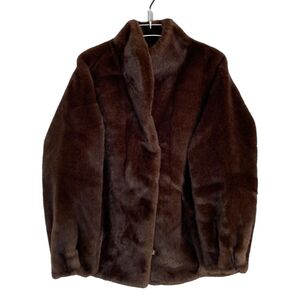 Veste en fausse fourrure effet vison  avec un toucher d'une grande douceur