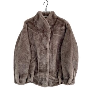 Veste en fausse fourrure effet vison  avec un toucher d'une grande douceur