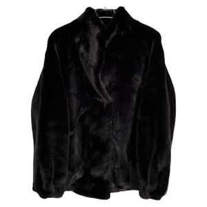 Veste en fausse fourrure effet vison  avec un toucher d'une grande douceur