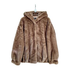 Veste à capuche en fausse fourrure effet vison  avec un toucher d'une grande douceur