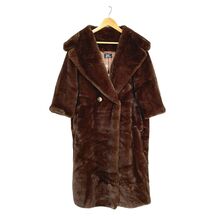 Long manteau oversize en fausse fourrure imite à la perfection le vison