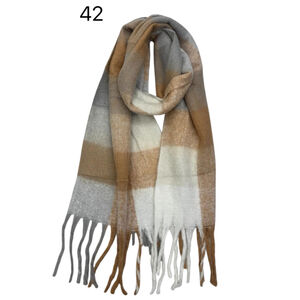 Écharpe douce et colorée à franges avec motif quadrillé - 12 pièces
