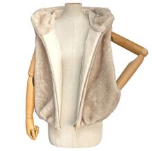 Gilet à capuche en fausse fourrure doux et sans manches avec fermeture zip à taille élastique