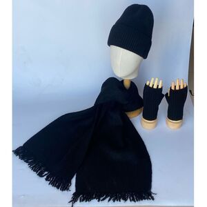 Ensembles d'hiver à écharpe à franges, bonnet à côtes et une paire de gants mitaines