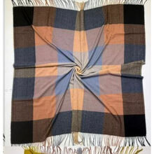 Grand foulard doux et chaud à motif de carreaux rehaussé de franges - 3 pièces