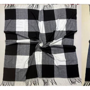 Grand foulard doux et chaud à motif de carreaux rehaussé de franges - 3 pièces