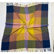 Grand foulard doux et chaud à motif de carreaux rehaussé de franges - 12 pièces