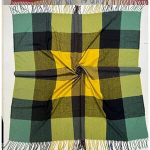 Grand foulard doux et chaud à motif de carreaux rehaussé de franges - 12 pièces