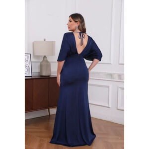 Robe de soirée longue grande taille à manches fluides et fente latérale