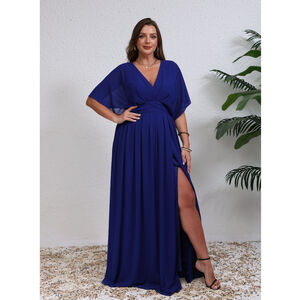 Robe maxi grande taille décolleté croisé et manches fluides avec fente raffinée