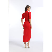 Robe fourreau à col licou et drapé à manches courtes bouffantes avec fente