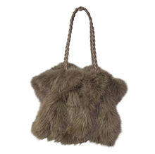 Sac fourre-tout plissé en fausse fourrure luxueuse à anses tressées