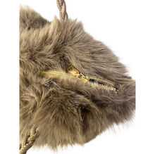 Sac fourre-tout plissé en fausse fourrure luxueuse à anses tressées