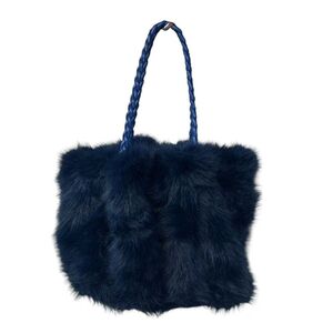 Sac fourre-tout plissé en fausse fourrure luxueuse à anses tressées