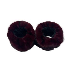 Manchons de poignet pour femme conçus à partir de fausse fourrure