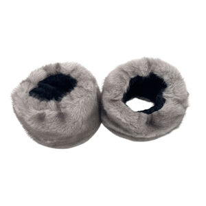 Manchons de poignet pour femme conçus à partir de fausse fourrure