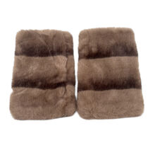 Mitaines en fausse fourrure texturées de rayures horizontales