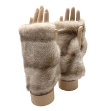 Mitaines en fausse fourrure texturées de rayures horizontales