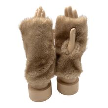 Mitaines épaisses faites en fausse fourrure à poil court et dense