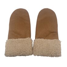 Moufles en simili daim à large revers de bouclette imitation mouton