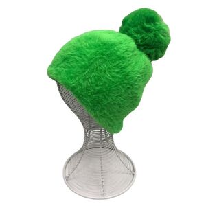 Bonnet en fausse fourrure ultra douce avec grand pompon - 12 pcs