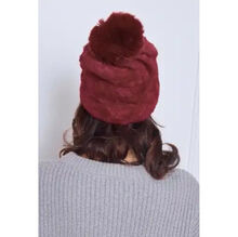 Bonnet en fausse fourrure ultra douce avec grand pompon - 12 pcs