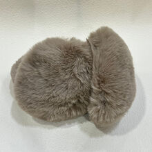 Cache-oreilles grand modèle en fausse fourrure douce en polyester