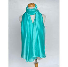 Écharpe satinée unie rectangulaire en tissu de viscose et soie