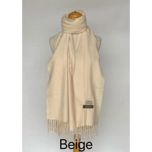 Écharpe douce unie à franges toucher cachemire