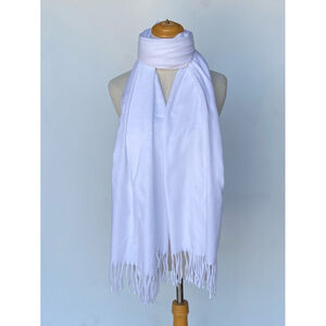 Écharpe douce unie à franges toucher cachemire