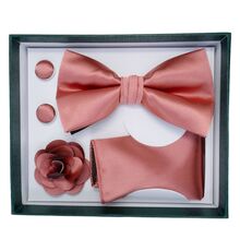 Coffret de 4 accessoires de costume pour homme (nœud papillon, broche, boutons de manchette et serviette)