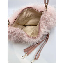 Grand sac hobo en fausse fourrure synthétique à texture moelleuse