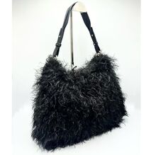 Grand sac hobo en fausse fourrure synthétique à texture moelleuse