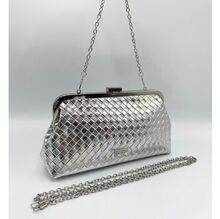 Pochette soirée motif tressé en relief fermoir à clip et chaînette amovible