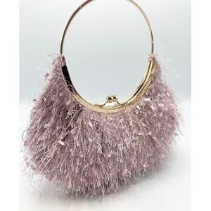 Pochette de soirée à texture cheveux d’ange et anse circulaire fermoir à clip