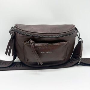 Sac banane similicuir souple Regina Schrecker à multipoches zippées