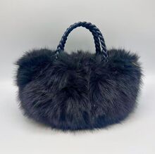 Sac à main chic en fausse fourrure à anses tressées et bandoulière amovible