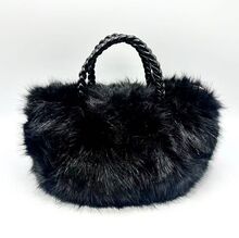 Sac à main chic en fausse fourrure à anses tressées et bandoulière amovible