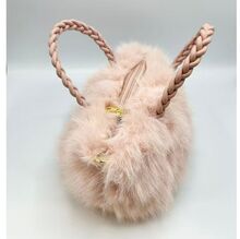 Sac à main chic en fausse fourrure à anses tressées et bandoulière amovible