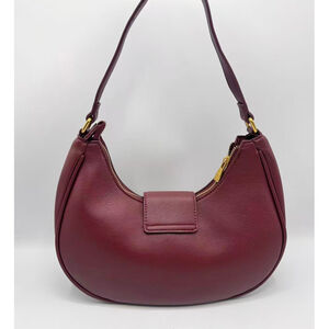 Sac à main Regina Schrecker avec zip, rabat aimanté et bandoulière amovible