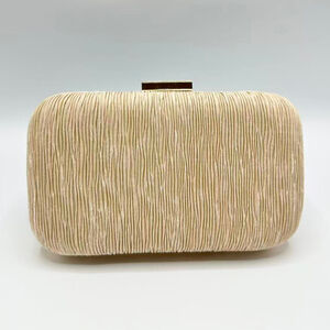 Minaudière Baci & Abbraci en tissu plissé texturé et chaînette amovible