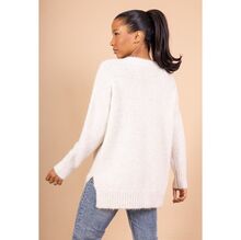 Pull oversize en maille douce confort avec des fentes latérales