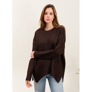 Pull oversize en maille douce confort avec des fentes latérales