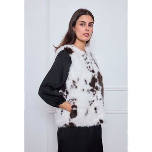 Gilet sans manches en fausse fourrure avec un imprimé vache