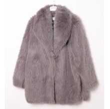 Manteau en fausse fourrure avec poches discrètes intégrées sur les côtés